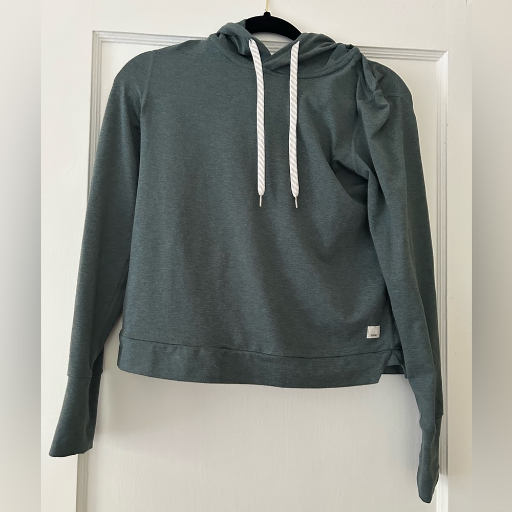 Vuori halo hoodie